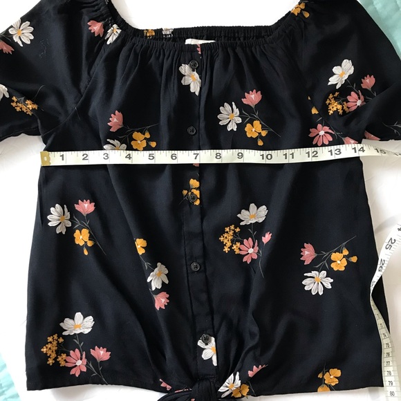 NWT Abercrombie Kids Black Pull-over Blouse Knot Tie Floral Design Size … - Picture 9 of 12